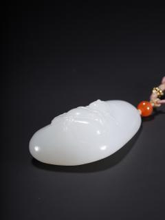 和田玉弥勒佛吊坠,尺寸:5.3×3.7×2.0厘米,重量50克